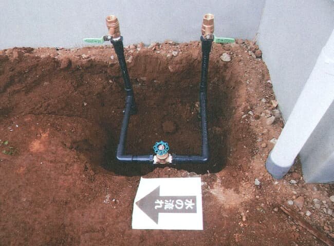 セントラル浄水器設置工事｜バイパスバルブを設置した配管の様子